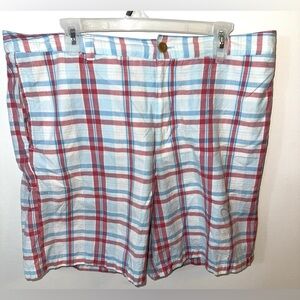 Vineyard Vines men’s plaid shorts size 40